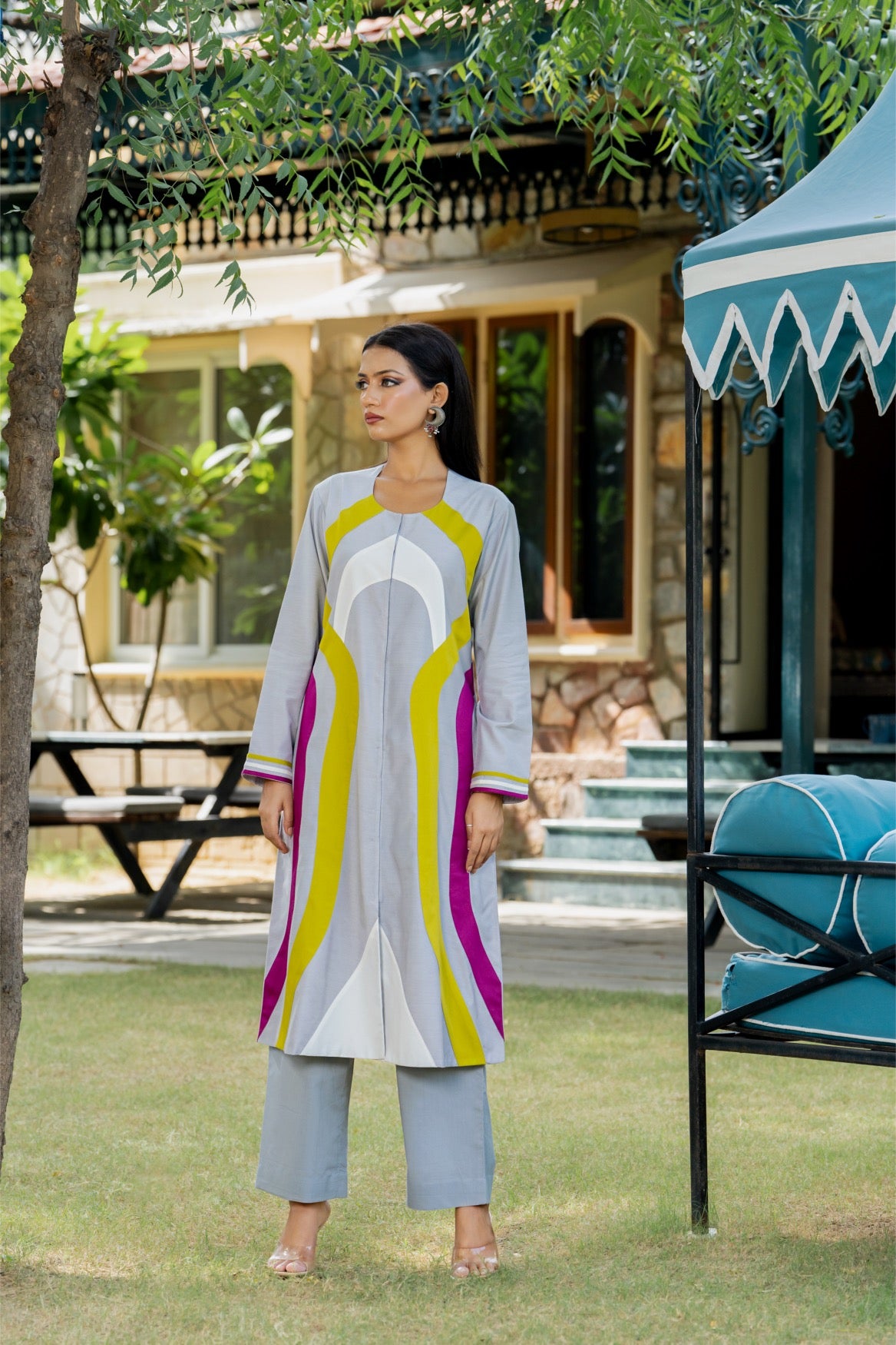 Aanchkala Grey Muslin Kurta – Geometric Appliqué